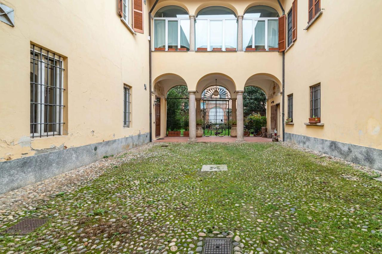 House Of Foscolo - Palazzo Cornazzani - By Host4U Apartment Pavia Exterior photo